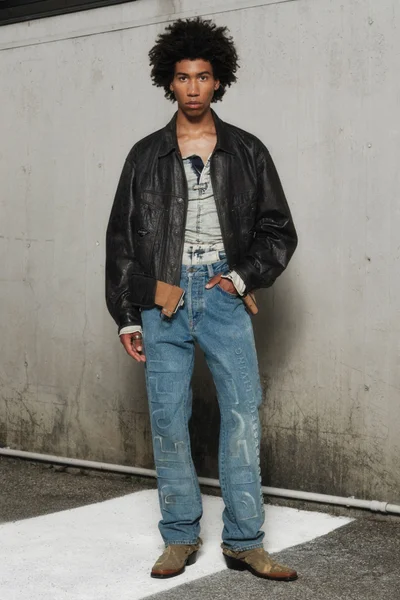 Look 44